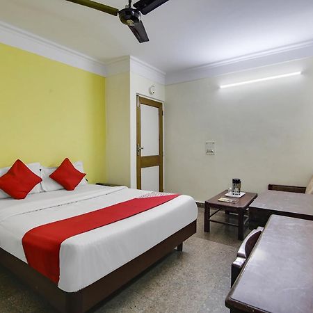 Hotel O Sunshine Palace Delhi  Exterior photo